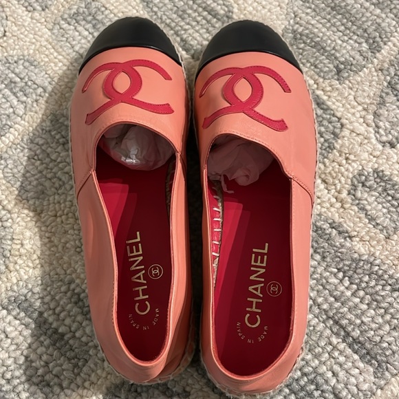 Chanel Lambskin Espadrilles Pink Red Black - Picture 7 of 8